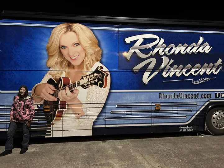 Cloggin', cookin', and pickin'